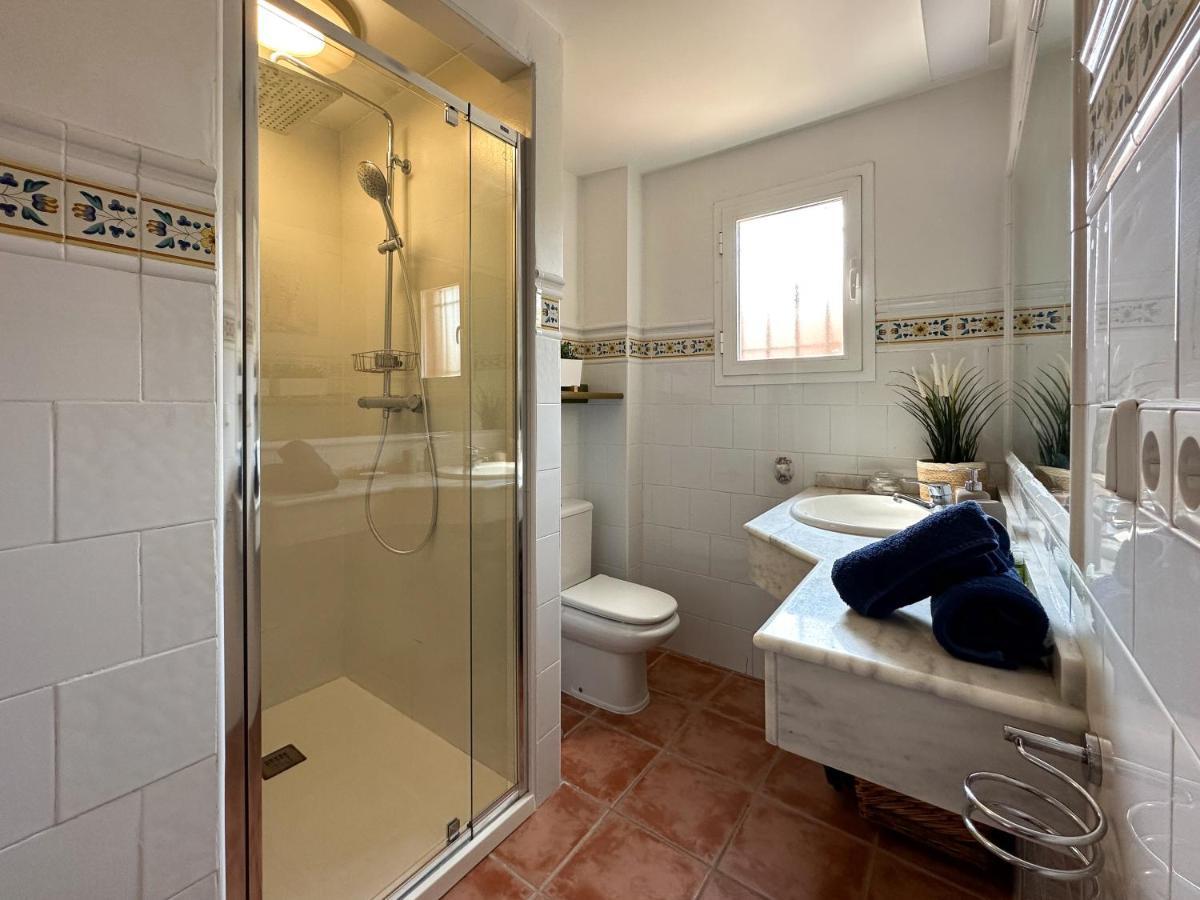 10 Bedroom 5 Star Luxury & Heated Pool For 5 To 28 Guests Near Alicante