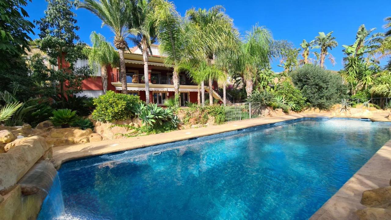 Willa 10 Bedroom 5 Star Luxury & Heated Pool For 5 To 28 Guests Near Alicante