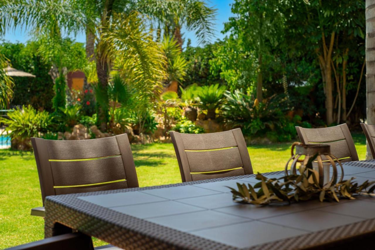 10 Bedroom 5 Star Luxury & Heated Pool For 5 To 28 Guests Near Alicante Villa Mutxamel